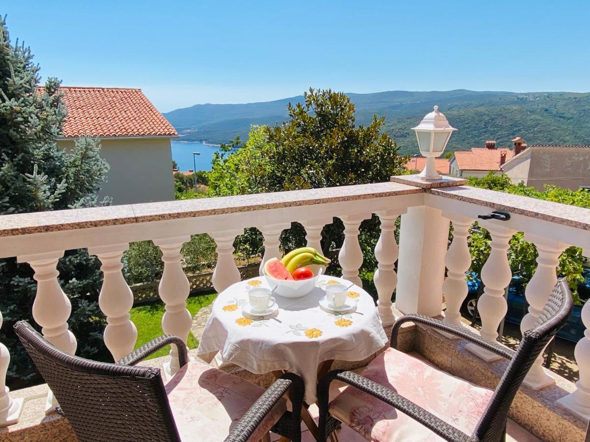 House Rose Apartment Rabac Exterior photo